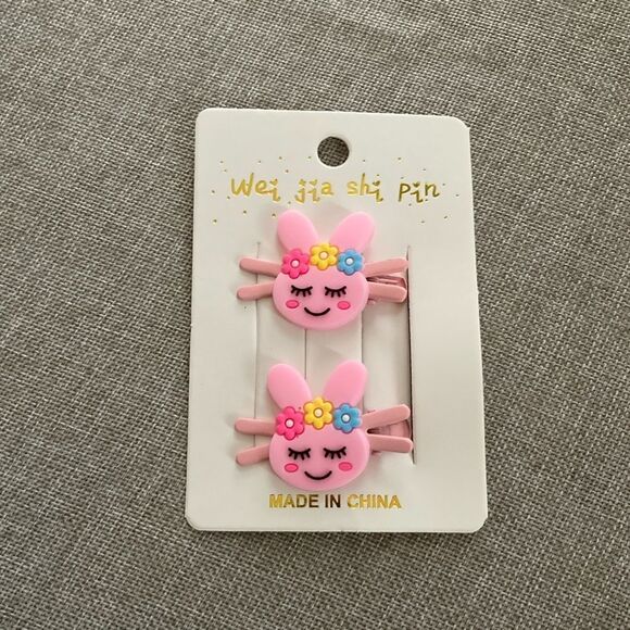 Bunny 🐰 Hair Clips - Picture 3 of 6